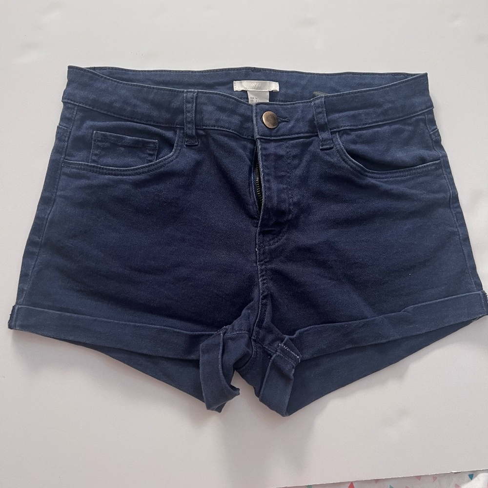 H&M Women's Navy Blue Stretch 5 Pocket Cuffed Mini Short Shorts